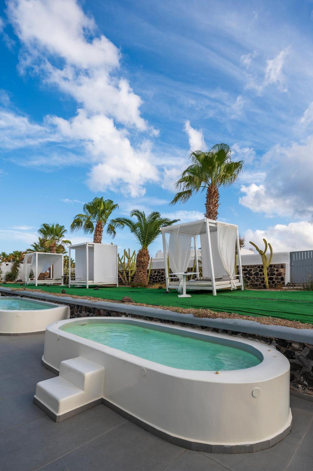 Smy Mediterranean White Santorini (Adults Only) Kamari  Exterior photo